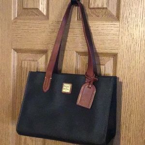 Donney & Bourke Brown Medium Tote ^12”L x 9” H x 5” wide with autoclasp